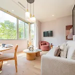 Stylish 1-bedroom With Air Conditioning In 17th Apartamento *