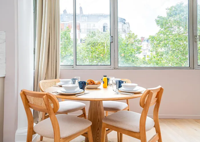 Apartmán Stylish 1-bedroom With Air Conditioning In 17th