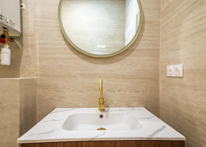 Stylish 1-bedroom With Air Conditioning In 17th