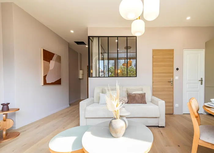 Apartmán Stylish 1-bedroom With Air Conditioning In 17th