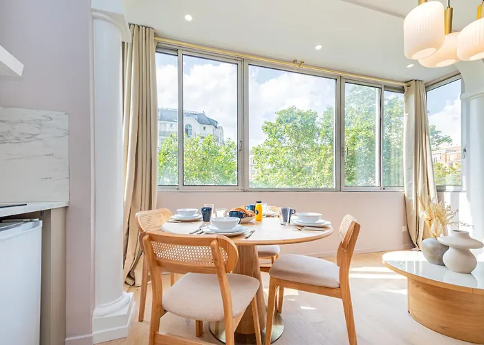 Apartmán Stylish 1-bedroom With Air Conditioning In 17th