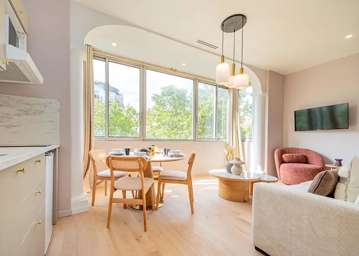 Apartmán Stylish 1-bedroom With Air Conditioning In 17th *