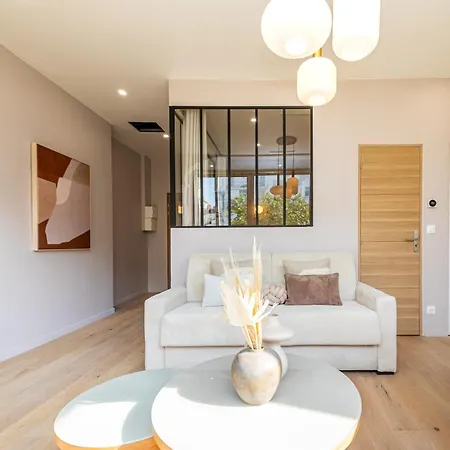 公寓 Stylish 1-bedroom With Air Conditioning In 17th